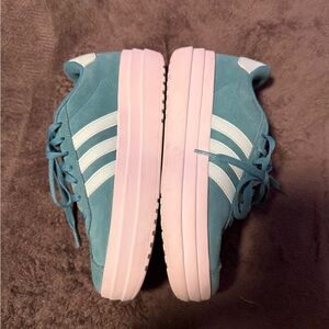 Adidas Aqua and White Casual Sneakers